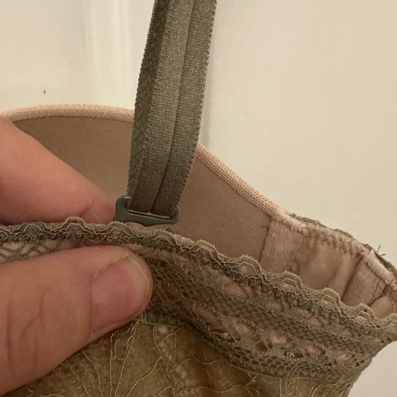 Victoria’s Secret Very Sexy Multi-way push-up Underwire Bra size 32B - Picture 5 of 11